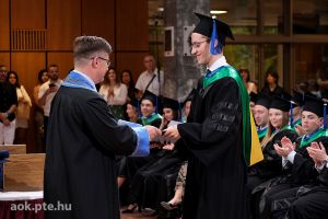 https://admissions.medschool.pte.hu/static-files/1564/DSC9927._w_300_h_300.jpg