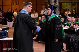 https://admissions.medschool.pte.hu/static-files/1573/DSC9941._w_300_h_300.jpg