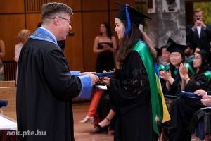 https://admissions.medschool.pte.hu/static-files/1840/DSCF0278._w_300_h_300.jpg