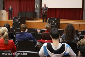 https://admissions.medschool.pte.hu/static-files/18903/IMG_0554._w_300_h_300.jpg