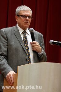 https://admissions.medschool.pte.hu/static-files/18913/IMG_0573._w_300_h_300.jpg