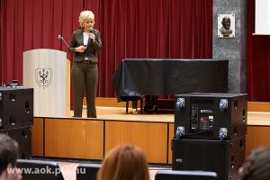 https://admissions.medschool.pte.hu/static-files/18919/IMG_0585._w_300_h_300.jpg