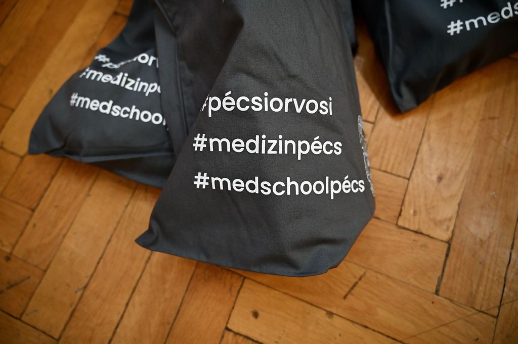 https://admissions.medschool.pte.hu/static-files/206900/dsc_2614_orientaciosnap2024_kellermayer._w_1920_h_1080.jpg