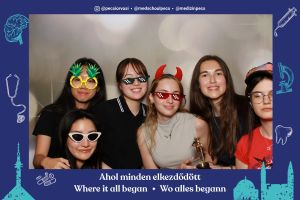 https://admissions.medschool.pte.hu/static-files/208615/20260907_134657_956._w_300_h_300.jpg