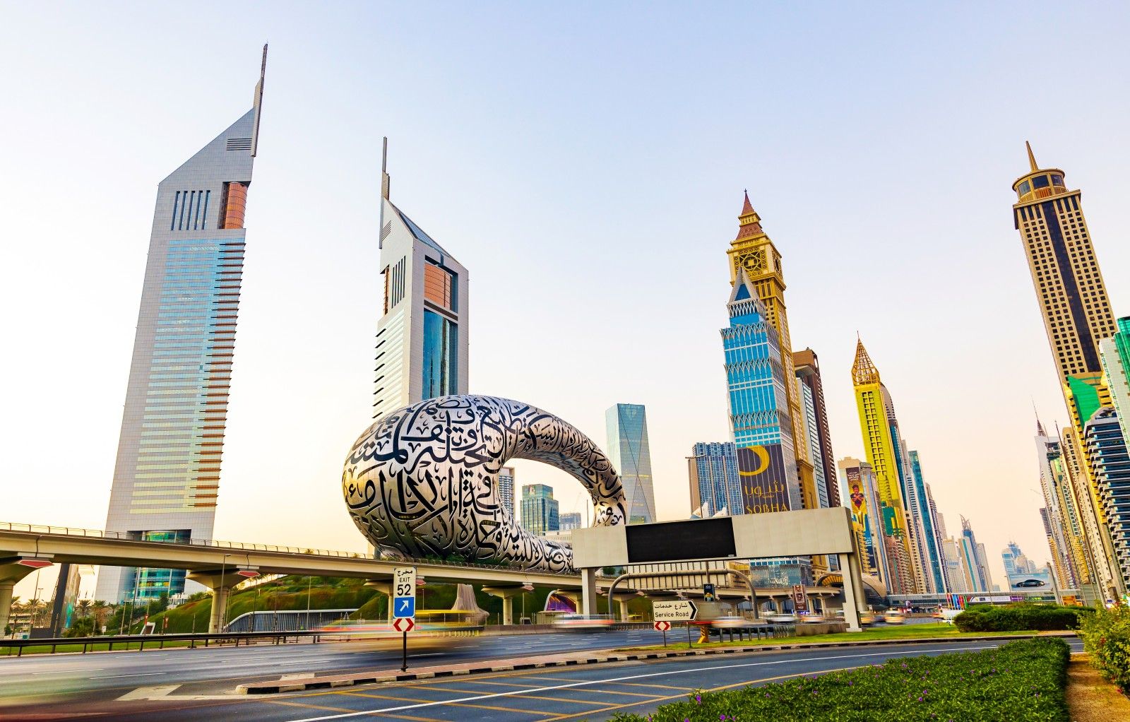 https://admissions.medschool.pte.hu/static-files/208676/dubai-world-trade-centre-hd._w_1920_h_1080.jpg
