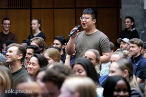 https://admissions.medschool.pte.hu/static-files/54465/DSCF2941._w_300_h_300.jpg