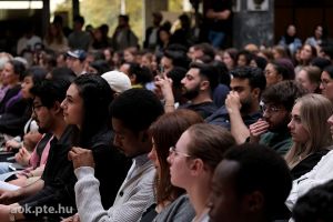 https://admissions.medschool.pte.hu/static-files/54503/DSCF2875._w_300_h_300.jpg