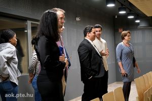 https://admissions.medschool.pte.hu/static-files/54530/DSCF2829._w_300_h_300.jpg