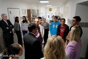 https://admissions.medschool.pte.hu/static-files/54566/DSCF2745._w_300_h_300.jpg