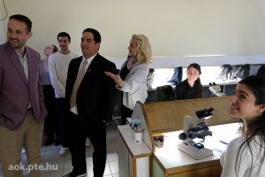 https://admissions.medschool.pte.hu/static-files/54586/DSCF2702._w_300_h_300.jpg