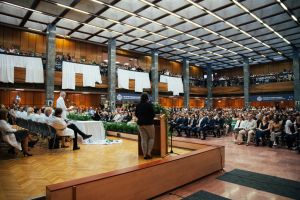 https://admissions.medschool.pte.hu/static-files/55617/20240920_whitecoat_019_kerekes._w_300_h_300.jpg