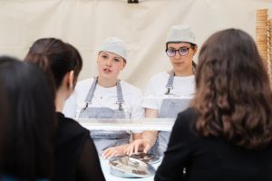 https://admissions.medschool.pte.hu/static-files/55688/aok_parkavatas_20250519_021_kerekes._w_300_h_300.jpg