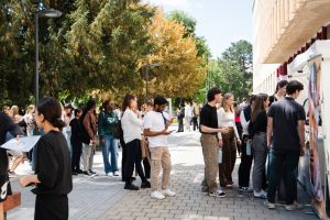 https://admissions.medschool.pte.hu/static-files/55689/aok_parkavatas_20250519_022_kerekes._w_300_h_300.jpg