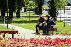 https://admissions.medschool.pte.hu/static-files/55692/aok_parkavatas_20250519_025_kerekes._w_300_h_300.jpg