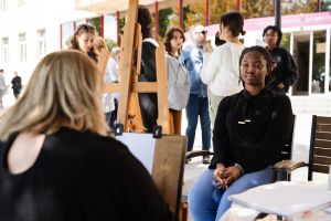 https://admissions.medschool.pte.hu/static-files/55694/aok_parkavatas_20250519_027_kerekes._w_300_h_300.jpg