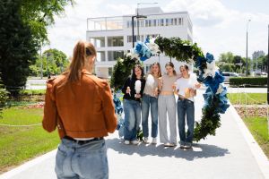 https://admissions.medschool.pte.hu/static-files/55698/aok_parkavatas_20250519_031_kerekes._w_300_h_300.jpg