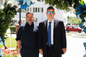 https://admissions.medschool.pte.hu/static-files/55705/aok_parkavatas_20250519_038_kerekes._w_300_h_300.jpg
