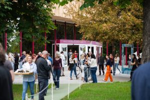 https://admissions.medschool.pte.hu/static-files/55762/aok_parkavatas_20250519_095_kerekes._w_300_h_300.jpg
