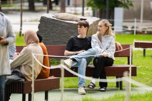 https://admissions.medschool.pte.hu/static-files/55789/aok_parkavatas_20250519_122_kerekes._w_300_h_300.jpg