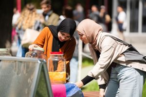 https://admissions.medschool.pte.hu/static-files/55793/aok_parkavatas_20250519_126_kerekes._w_300_h_300.jpg