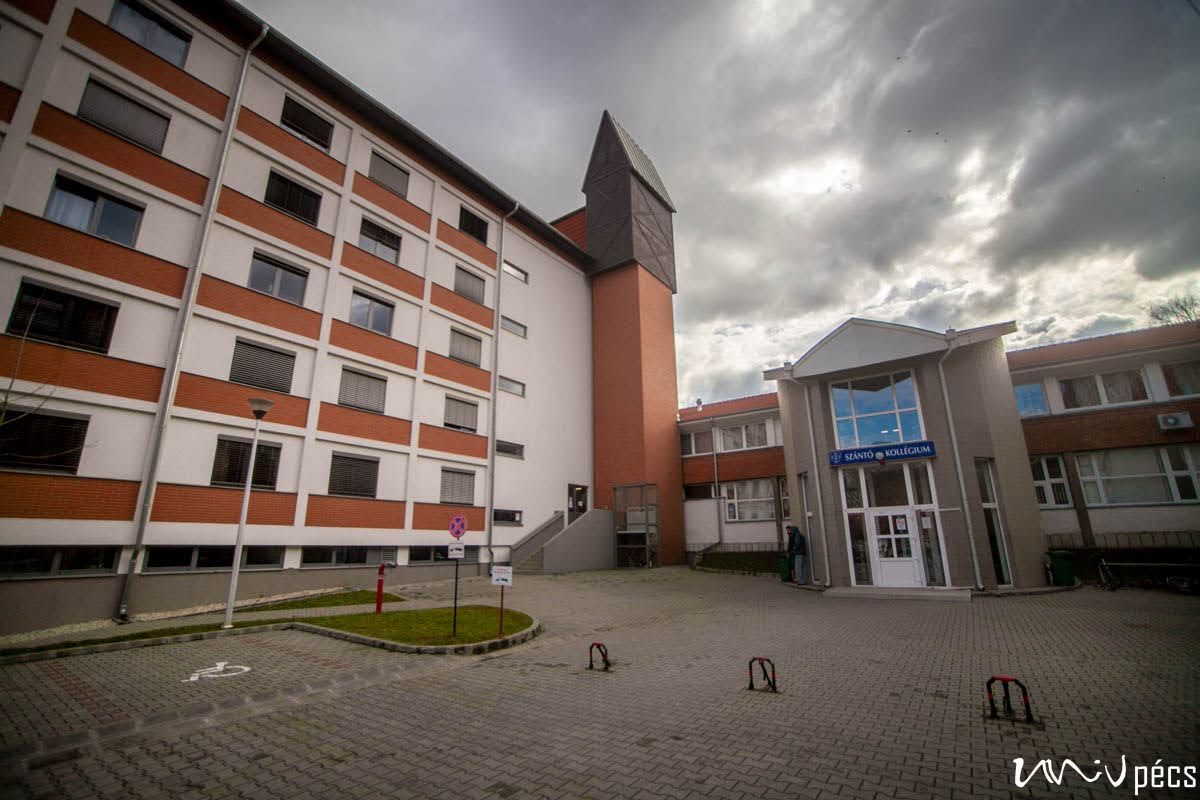 https://admissions.medschool.pte.hu/static-files/55837/Szanto%20Dormitory._w_1920_h_1080.jpg